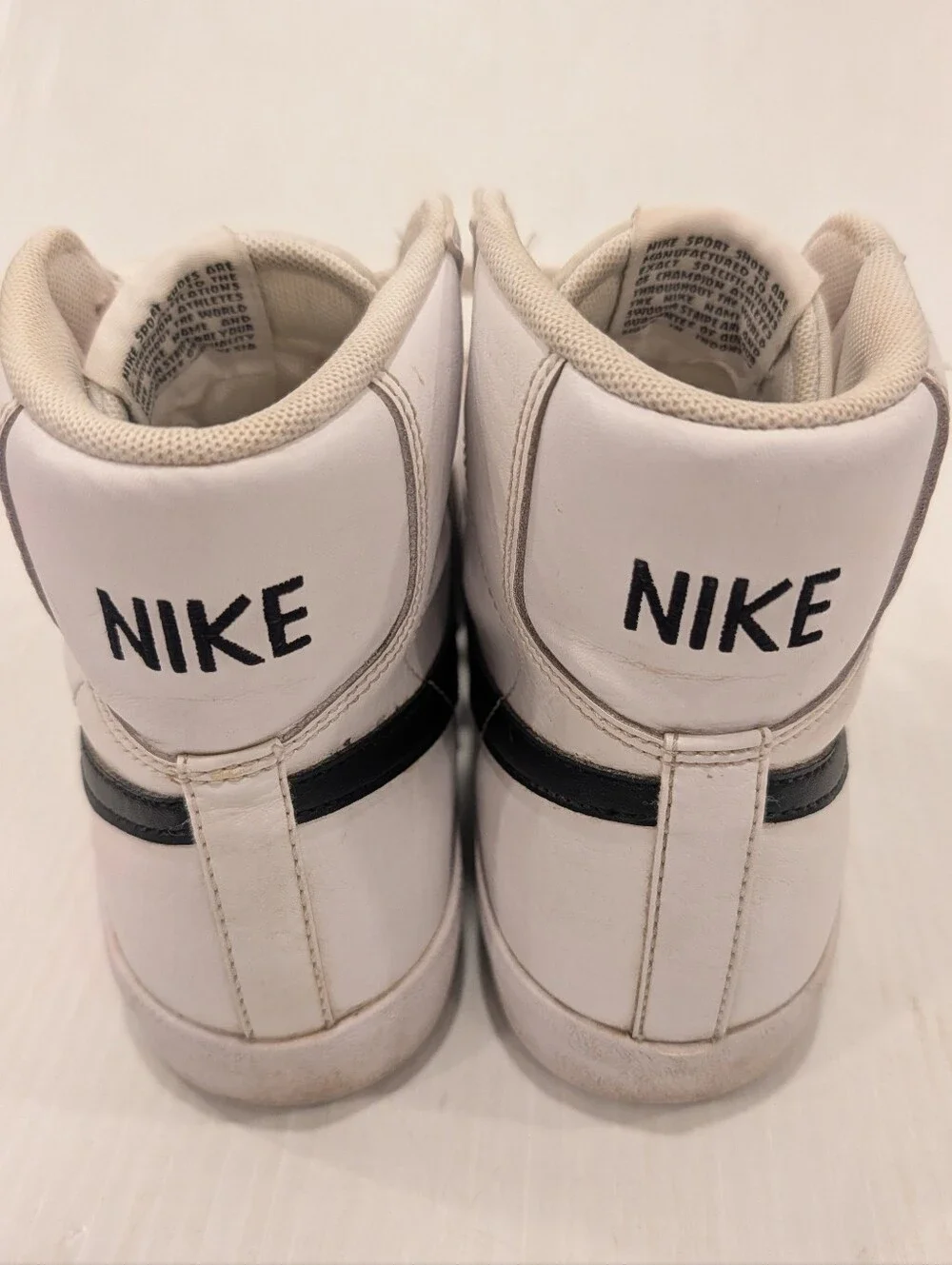 NIKE Blazer Mid 77 Vintage White High-Top Sneakers with Black Swoosh Youth Size7